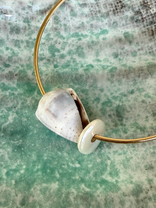 Cone Shell Coin Pearl Bangle