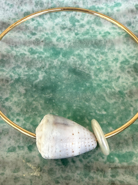 Cone Shell Coin Pearl Bangle