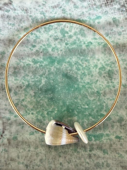 Cone Shell Coin Pearl Bangle