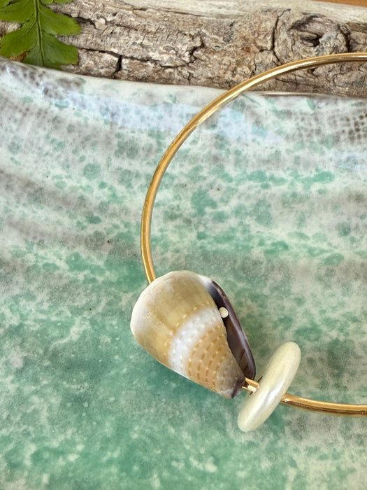 Cone Shell Coin Pearl Bangle